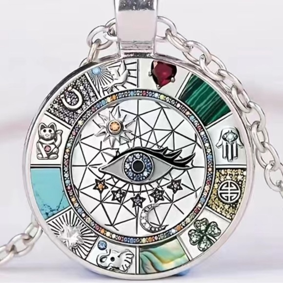 1 LEFT! Protective Evil Eye Pendant Necklace - Picture 4 of 5